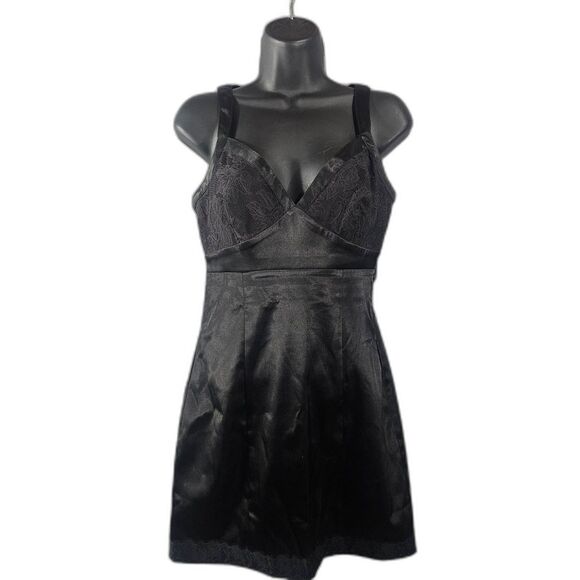 Vintage GUESS Dress Small LBD Stretch Satin and Lace Mini Retro Rave Club Party - Picture 1 of 9